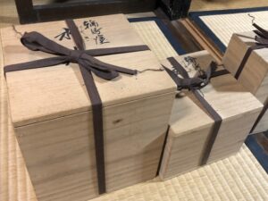道具の入った木箱